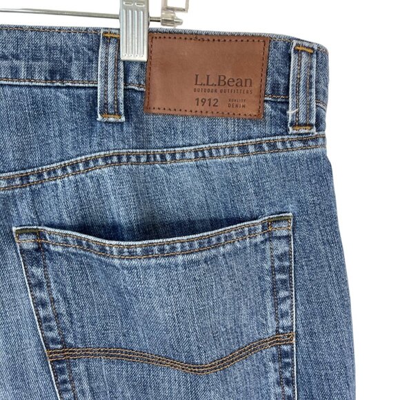 LL Bean Jeans Medium Wash Mens 42 X 30 Blue - Picture 6 of 10